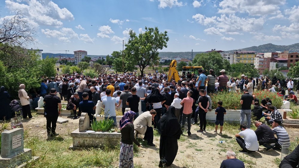 Mersin'deki katliam gibi kazanın görgü tanığı konuştu: "Otobüs takla atarak geldi" - 26