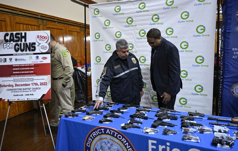 New York'ta 'silahını getirene 500 dolar' kampanyası - 12