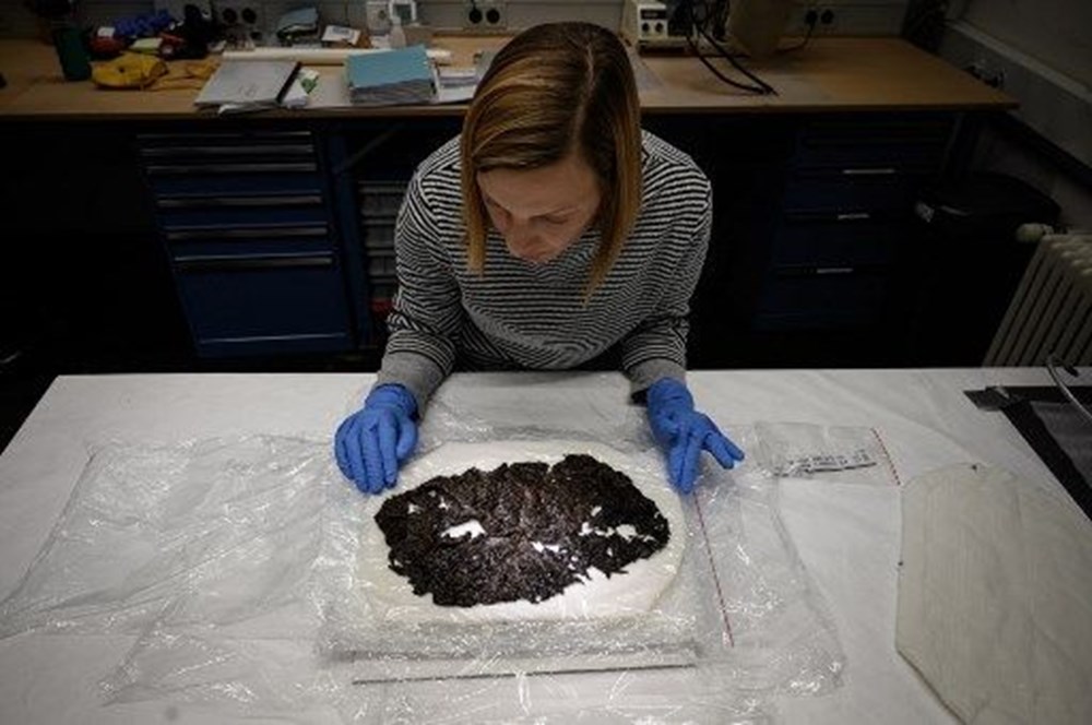 Alp Buzulları’nın erimesiyle 9 bin 500 yıllık tarihi eserler ortaya çıktı - 3