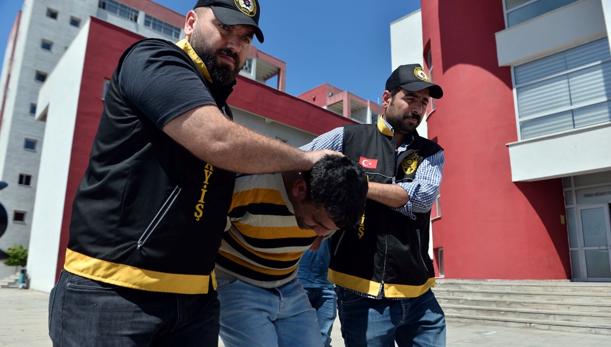 Adana’daki aile katliamında yargılama başladı: “İlaçla beni delirtmek istiyorlardı” Adana’daki aile katliamında yargılama başladı: “İlaçla beni delirtmek istiyorlardı”