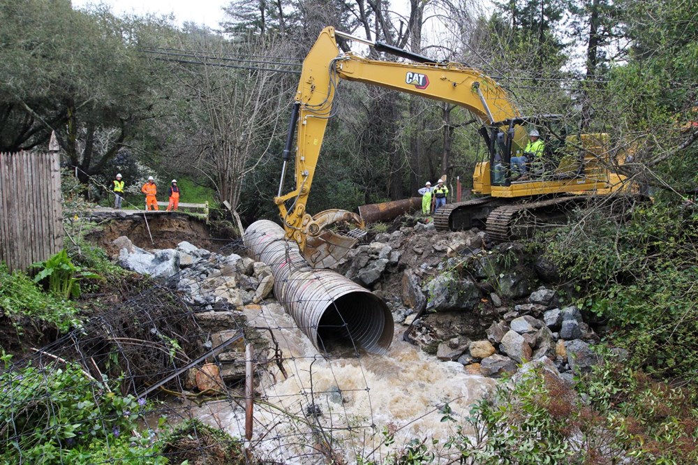 California'da sel: 14 kişi hayatını kaybetti - 10