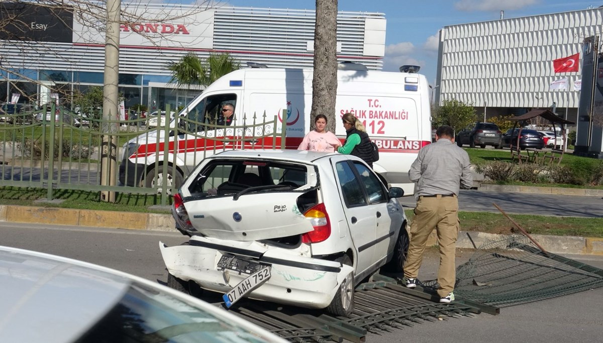 Makas atan araç kazaya sebep oldu: 2 yaralı