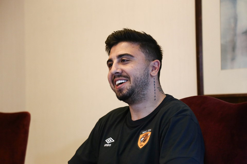 Ozan Tufan İngiltere'de ayın futbolcusu ödülüne aday gösterildi - 1