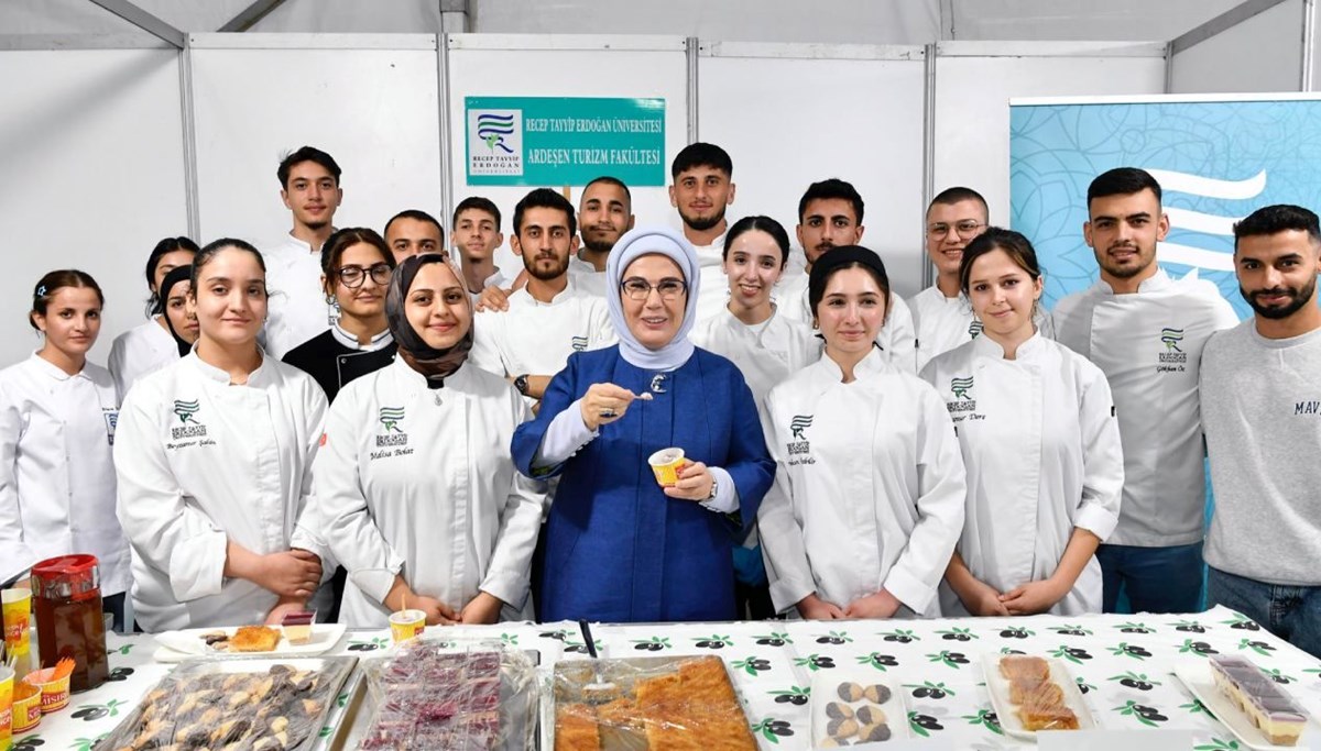 Emine Erdoğan, Rize'de Gastronomi Günleri'ne katıldı
