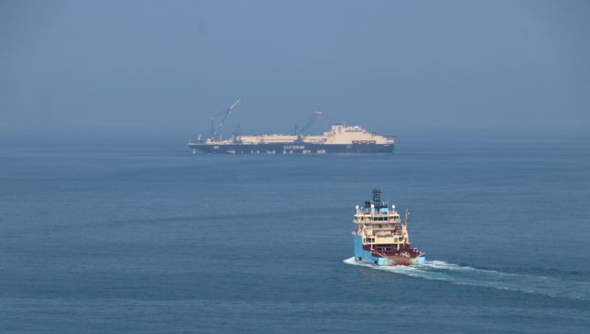 Karadeniz gazı için borular döşeniyor: Castorone Gemisi derin sularda