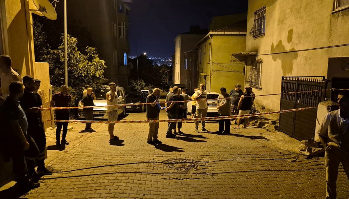Duvarlar çatırdadı 2 bina boşaltıldı