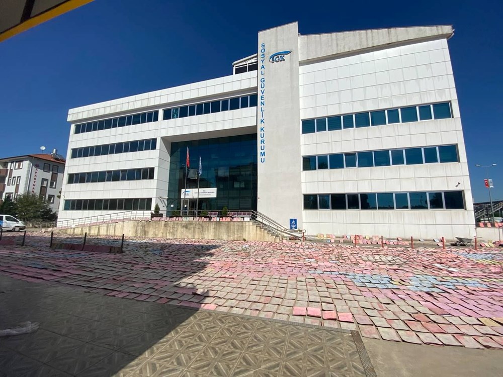 Bartın'da sel sonrası 70 bin evrakı sererek kurutma - 1