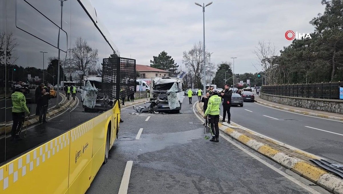 İETT otobüsü ile çöp kamyonu çarpıştı: İkisi ağır üç yaralı var