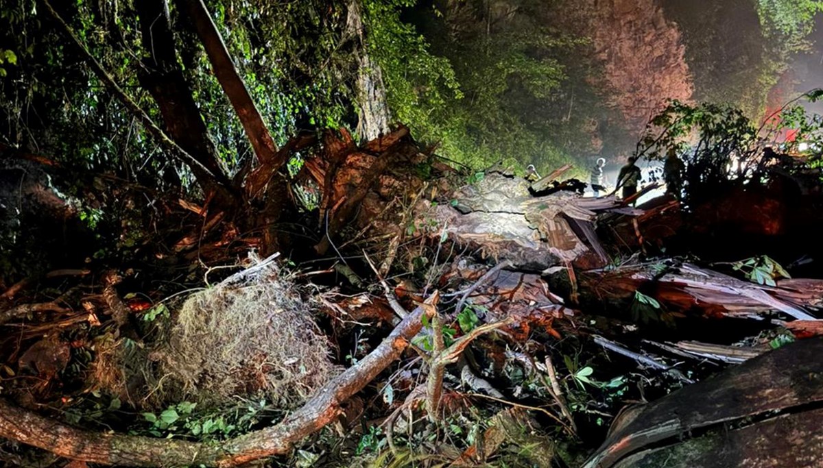 Çat Vadisi yolunda heyelan