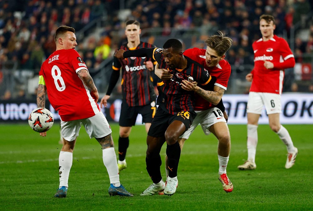 Galatasaray'ın Tartışmalı Transferine Sürpriz Talip: Sergio Ramos'la Partnerlik mi Geliyor? 75 nJtHXPhIUmgNbC4G JhsA