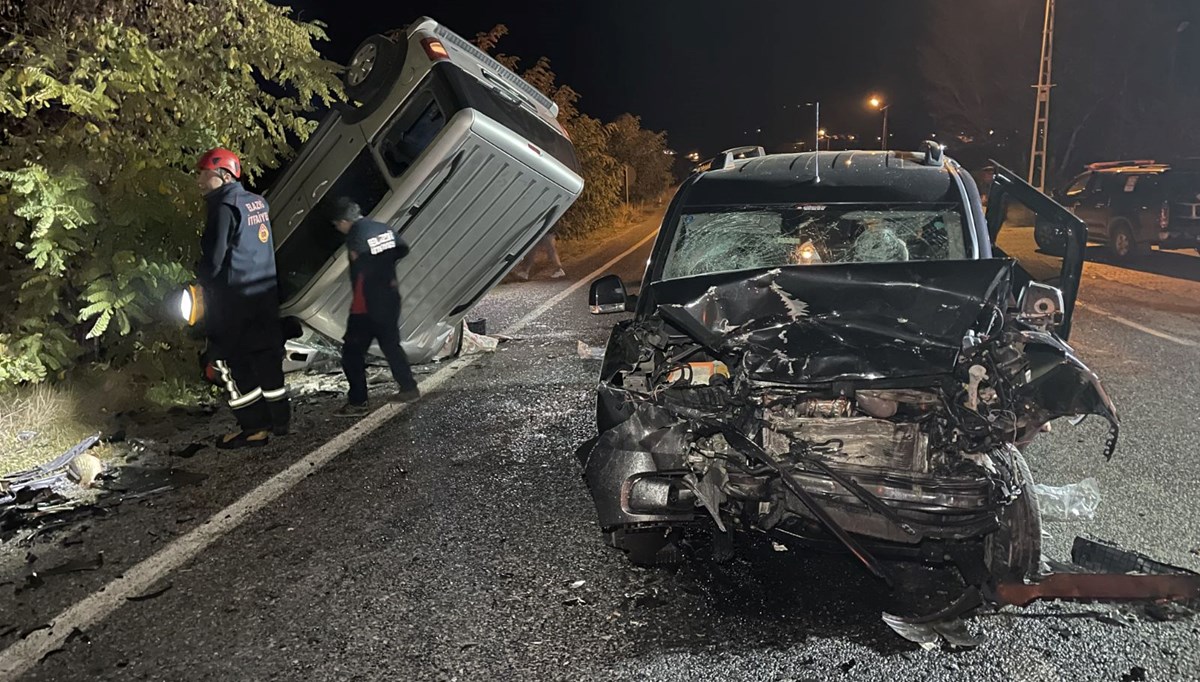 Elazığ'da iki hafif ticari araç çarpıştı: 1 ölü, 3 yaralı