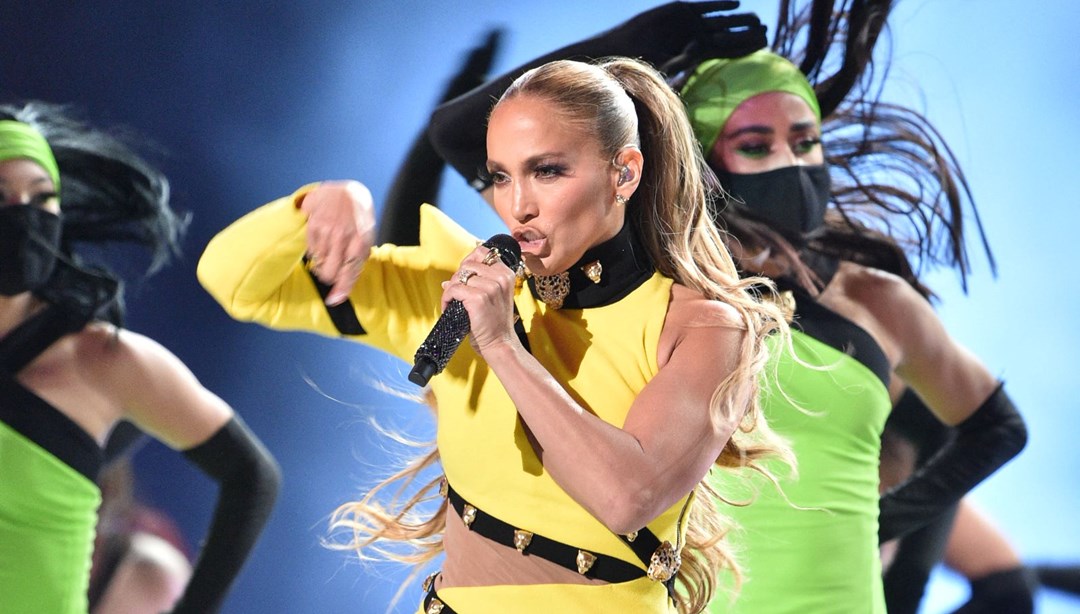 Jennifer Lopez müjdeli haberi verdi