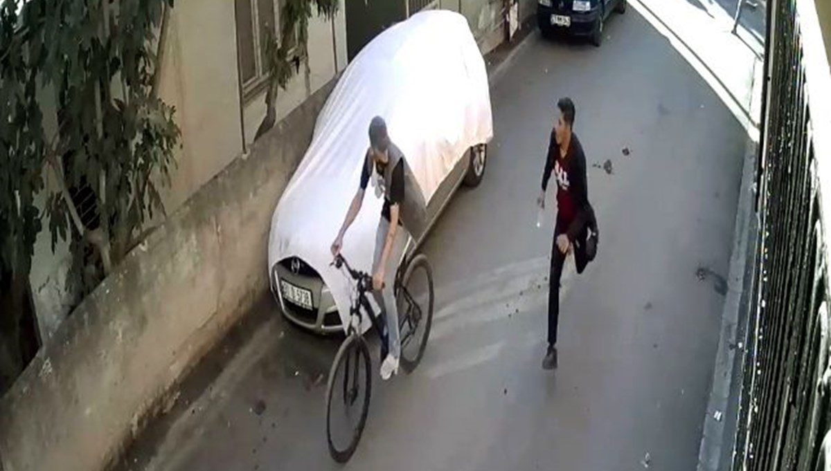 Çaldığı bisikletle 3 çocuğun telefonunu gasbetti