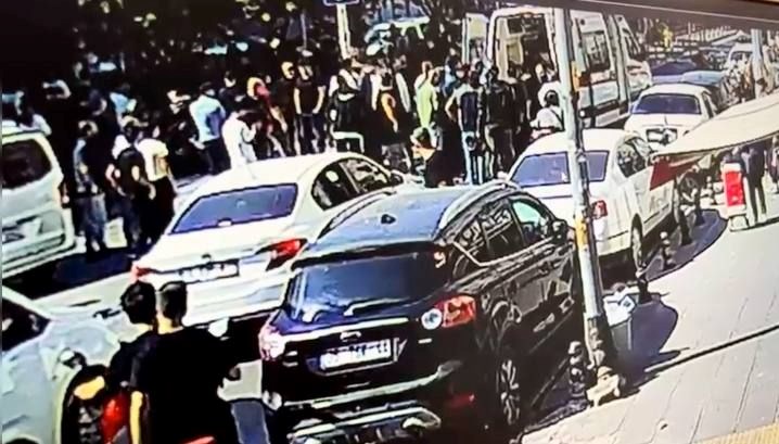 Anne ve kızı, tartıştıkları kişiyi öldürdü