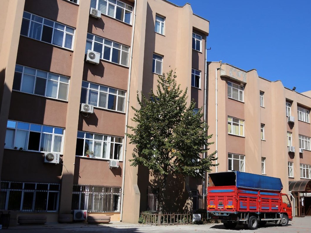 Depremde Hasar Goren Avcilar Daki Yurt Binalari Tahliye Edilecek Ntv