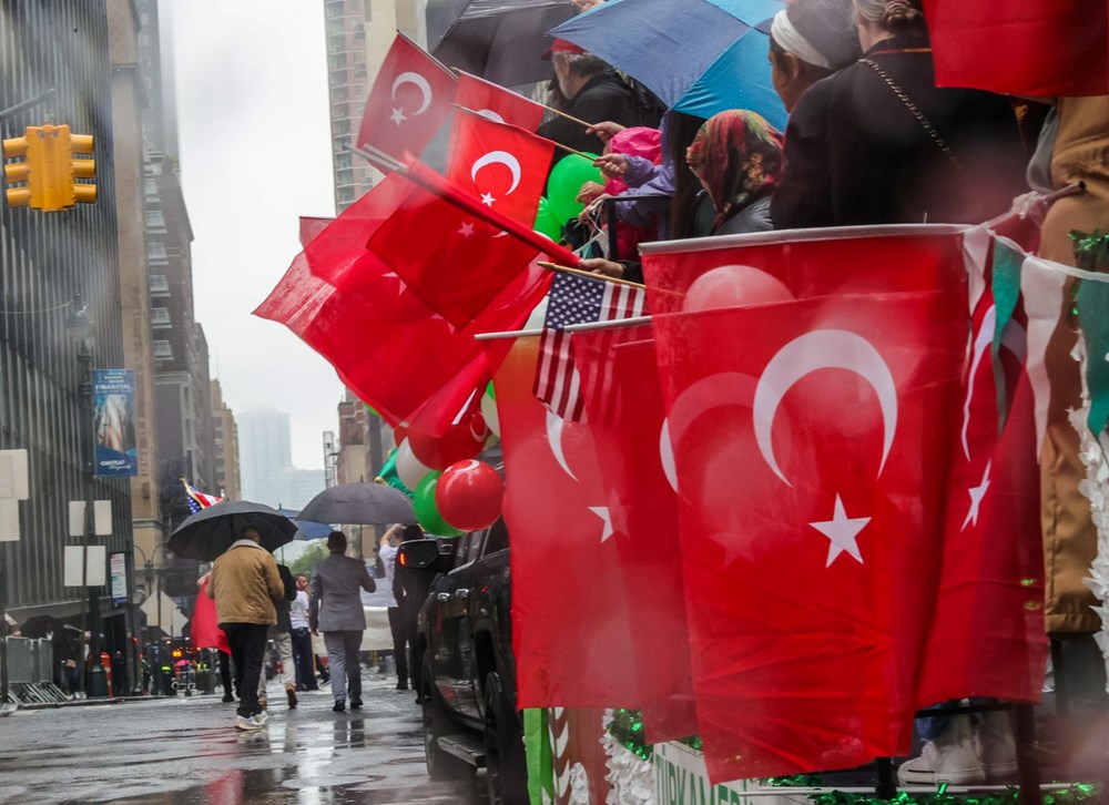 New York'ta Türk günü yürüyüşü