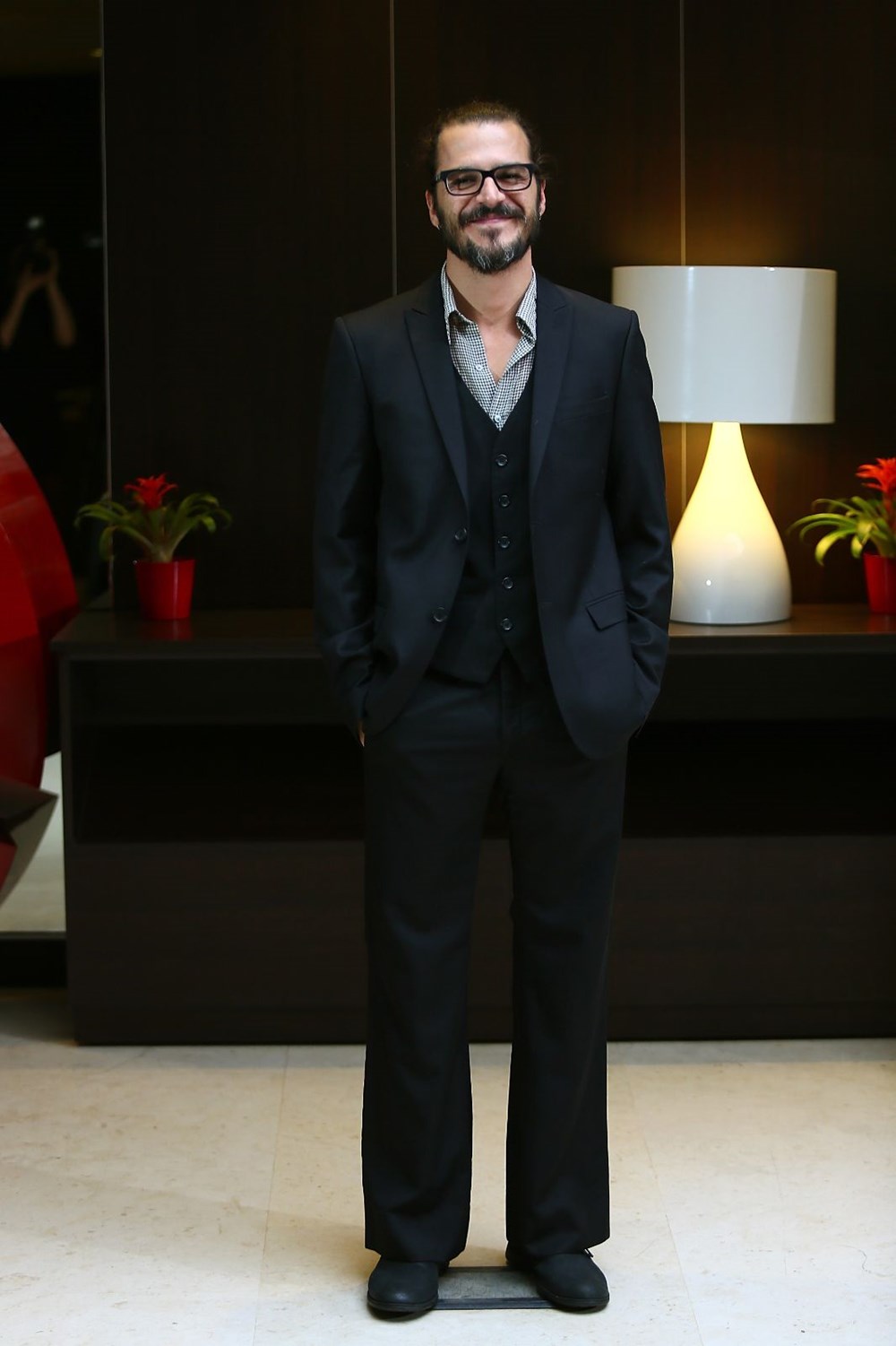 Mehmet Günsür, İtalyan dizisinin kadrosuna katıldı - 4