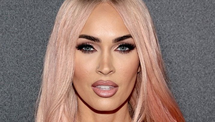 3 çocuk annesi Megan Fox'un yıllara meydan okuyan güzelliğinin sırrı ortaya çıktı! Sabahları aç karnına mutlaka tüketiyor