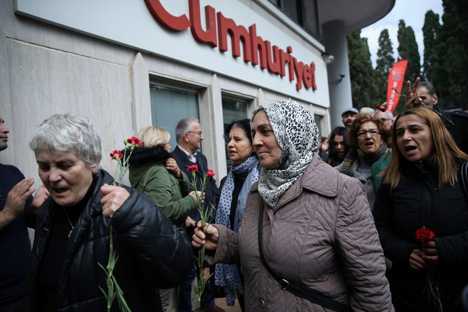 Cumhuriyet  Gazetesi İcra Kurulu Başkanı Akın Atalay hakkında yakalama kararı - 6