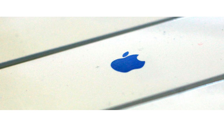 Apple hissesi ilk kez 600 dolar