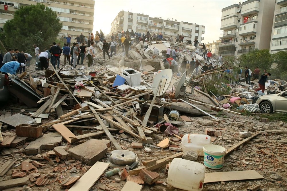 İzmir, son 111 yılda 6 ve üzeri büyüklüğünde 8 deprem yaşadı - 1