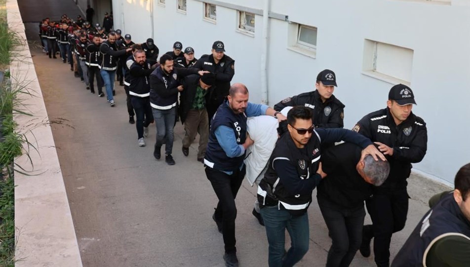 Havada ve karada üst
düzey önlem: Bayğaralar adliyeye sevk edildi