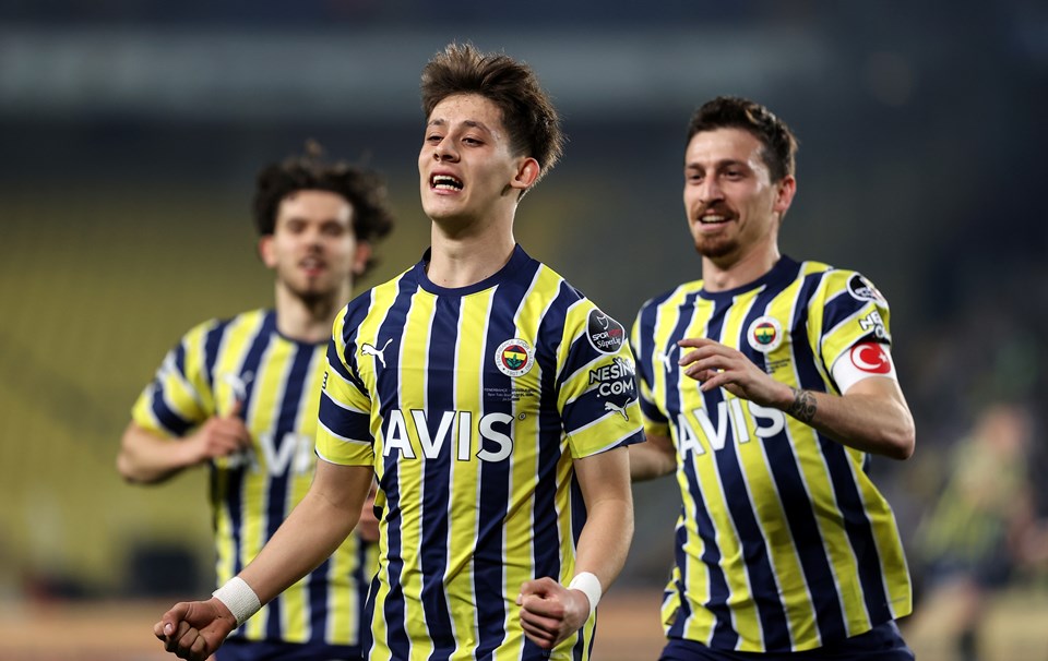 Fenerbahçe zirve yarışında yara aldı - 3