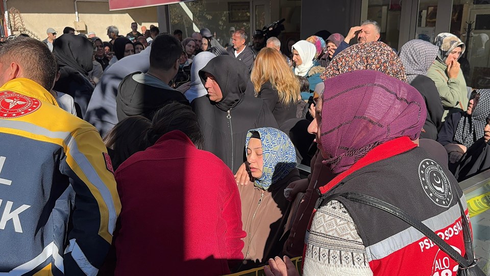 Gebze'de 7 katlı bina çöktü: Bir can kaybı - 4