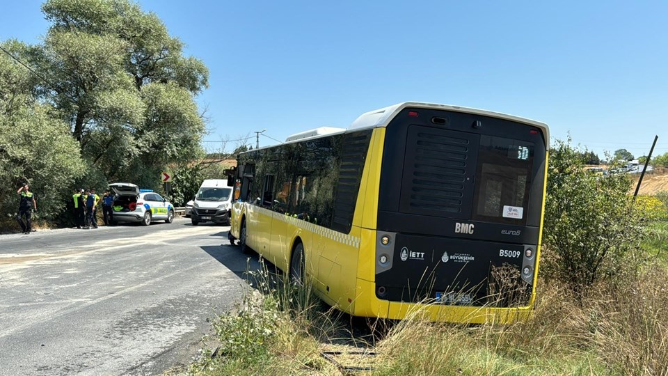 İstanbul'da feci kaza: Kalp krizi geçirip, otobüse çarptı - 1
