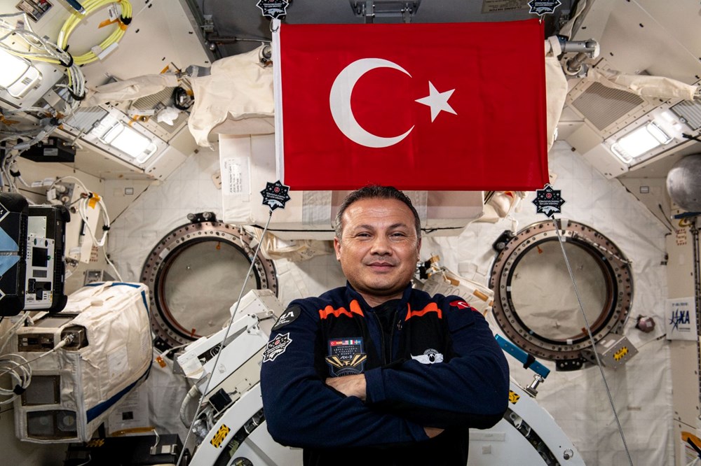 Alper Gezeravcı uzaydan Samsun'a bağlandı: Öğrencilerin sorularını yanıtladı - 14