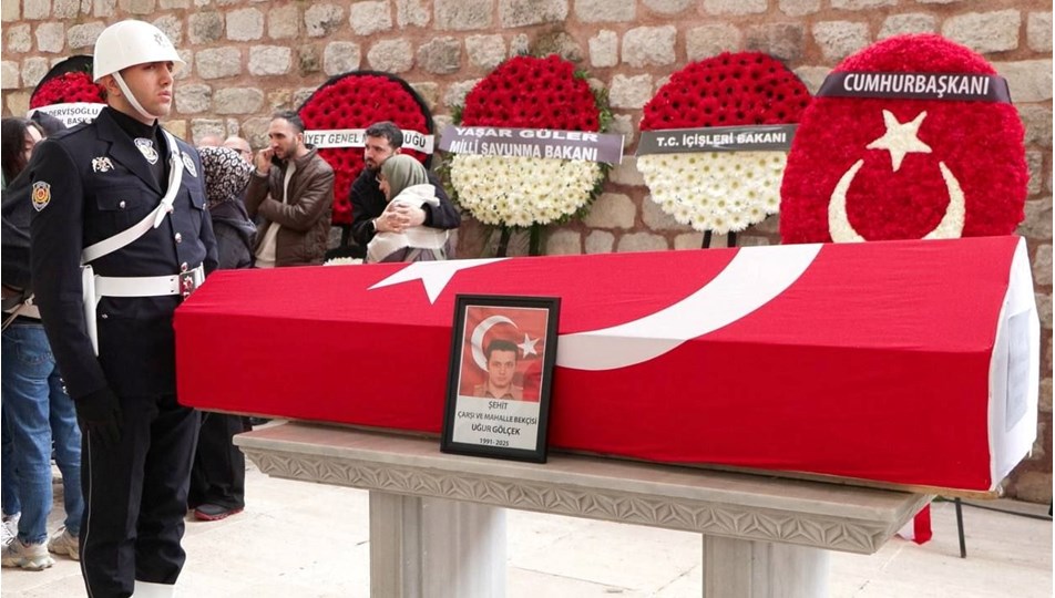 Şehit olan bekçi son yolculuğuna uğurlandı