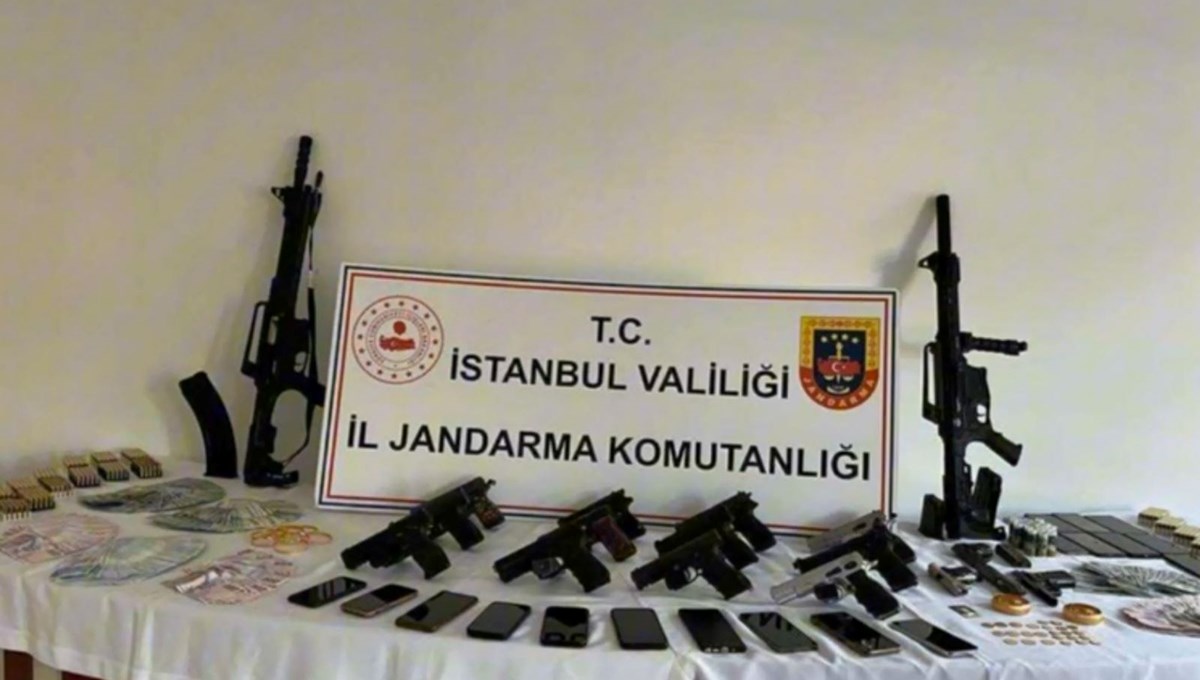 74 ilde silah kaçakçılarına operasyon: 2 bin 368 gözaltı 74 ilde silah kaçakçılarına operasyon: 2 bin 368 gözaltı