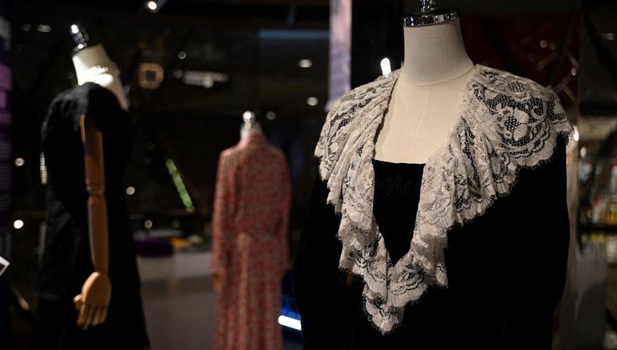 Prenses Diana'nın elbiseleri satışa çıkıyor: En büyük açık artırma Prenses Diana'nın elbiseleri satışa çıkıyor: En büyük açık artırma