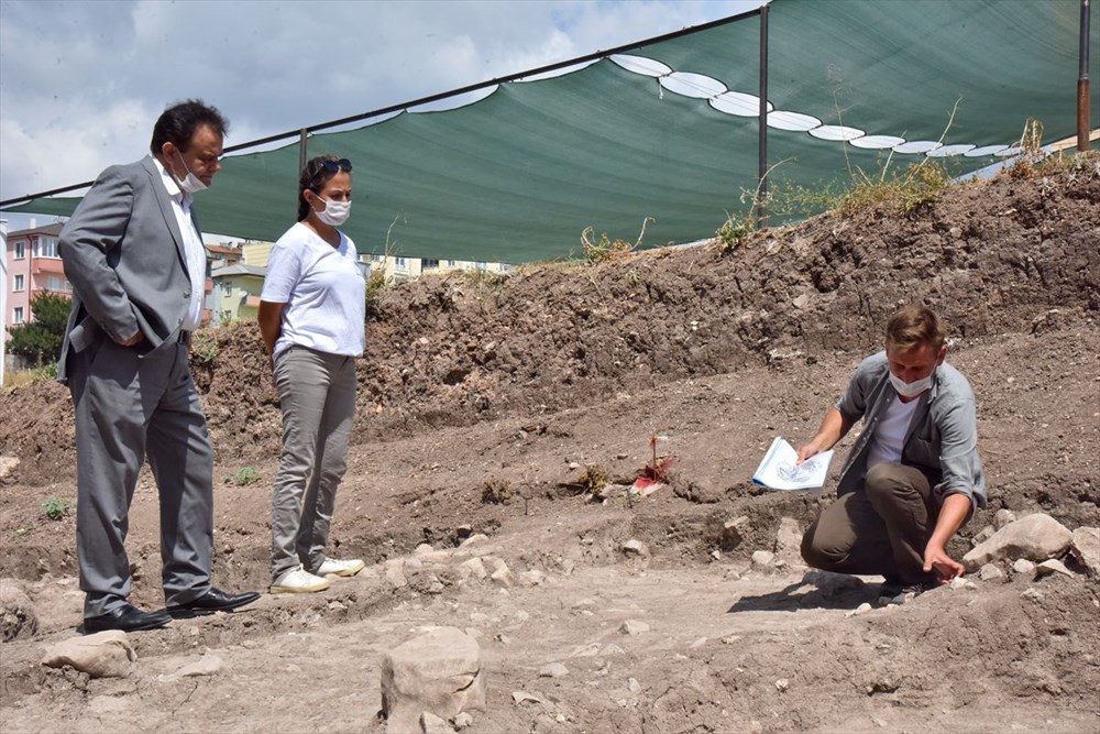 Bilecik'teki Batı Anadolu’nun en eski ergen iskeleti bulundu - 2