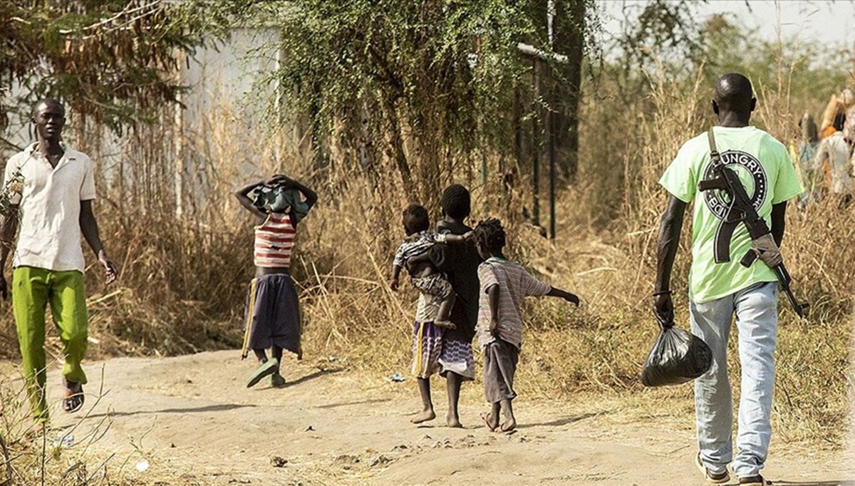 Papua Yeni Gine’de kabileler arasında çatışma: En az 30 ölü Papua Yeni Gine’de kabileler arasında çatışma: En az 30 ölü