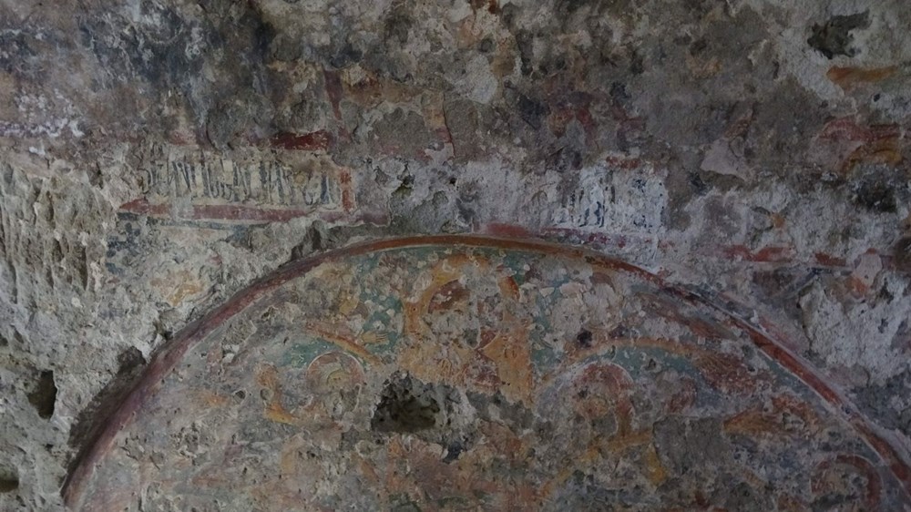 Kayalar oyularak yapılan Pedromida Kilisesi definecilerin hedefi haline geldi - 3