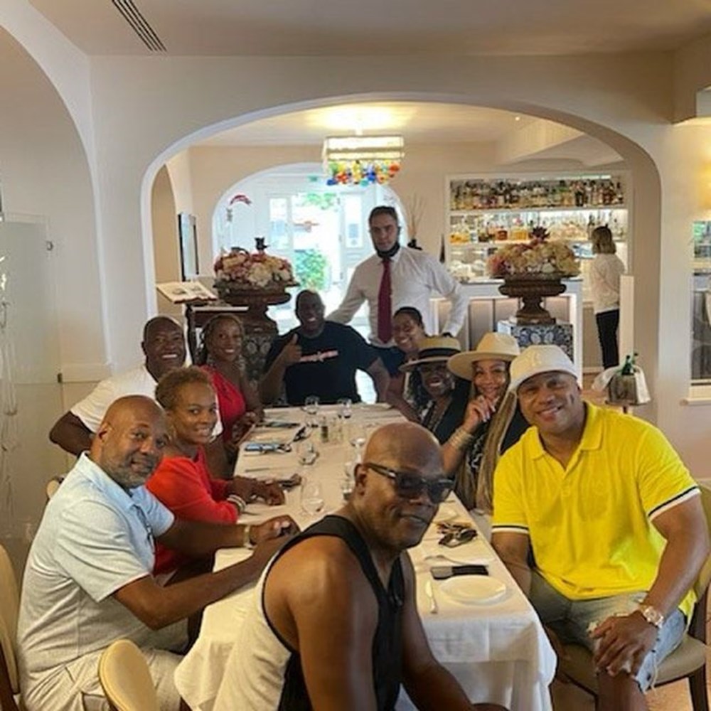 magic johnson’ın haftada 1 milyon dolar tutan yat tatili 7 07ebqg 9uctiti0iz8m6g