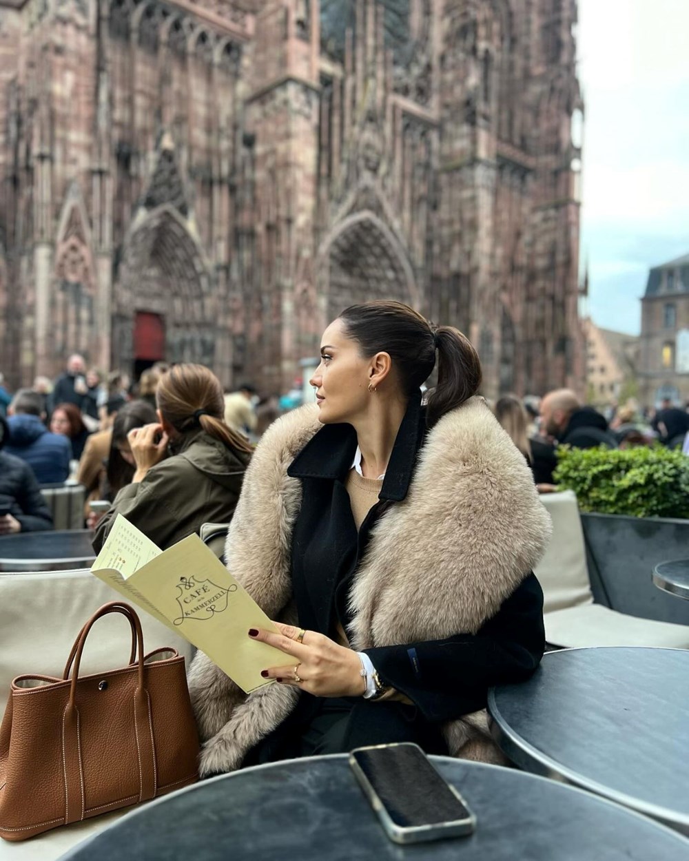 Fahriye Evcen'in Strazburg pozları gündem oldu - 3