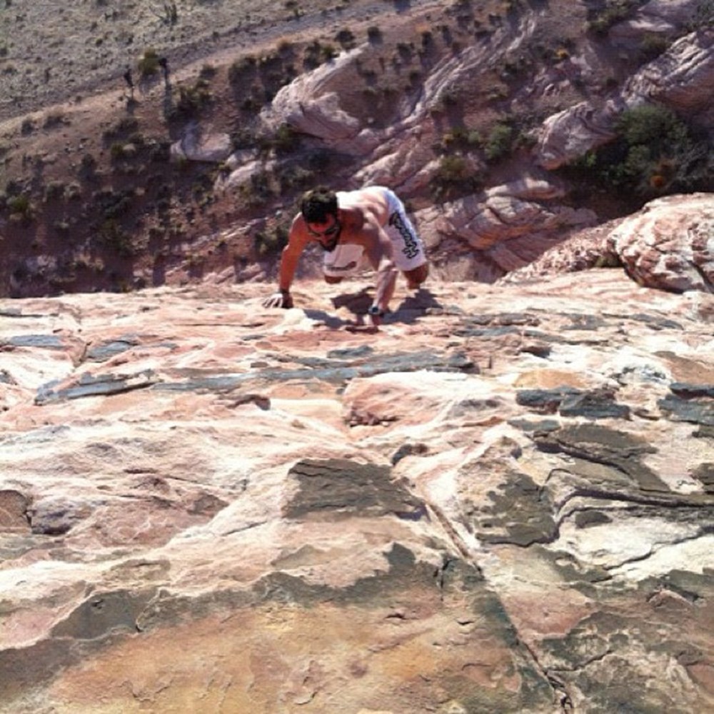 Скалолаз. Вулкан килиманджаро восхождение. After the climb. Фестиваль эльбрус 2022. Снега килиманджаро.