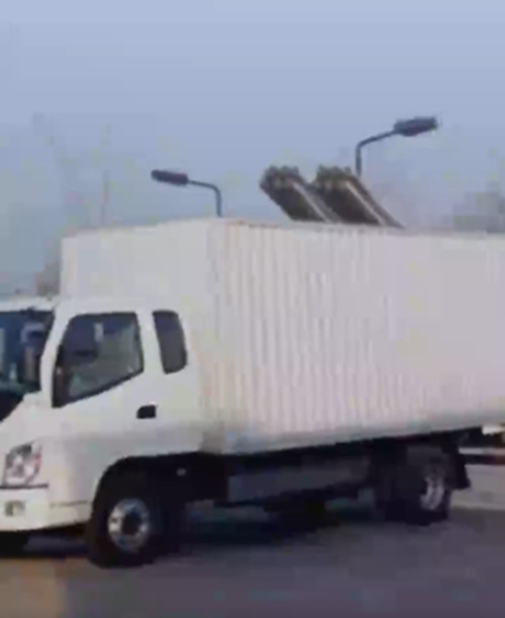 Kuzey Kore'den Rusya'ya gizli sevkiyat: Teslimat kamyonu kılığında roketatar! - 2