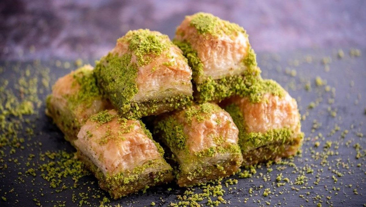 Baklava nasıl yapılır? (Baklava tarifi ve yapılışı)