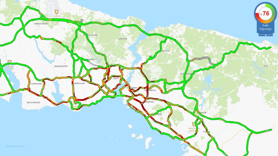 İstanbul'da 'yağmur' etkisi! Trafik yoğunluğu yüzde 75'i aştı - 1