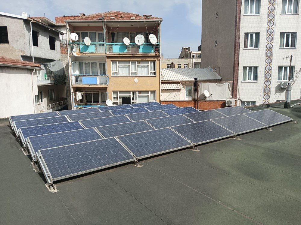 Güneş panelleri ile kendi elektriğini üreten cami: Fazla enerjisi satılıyor - 2