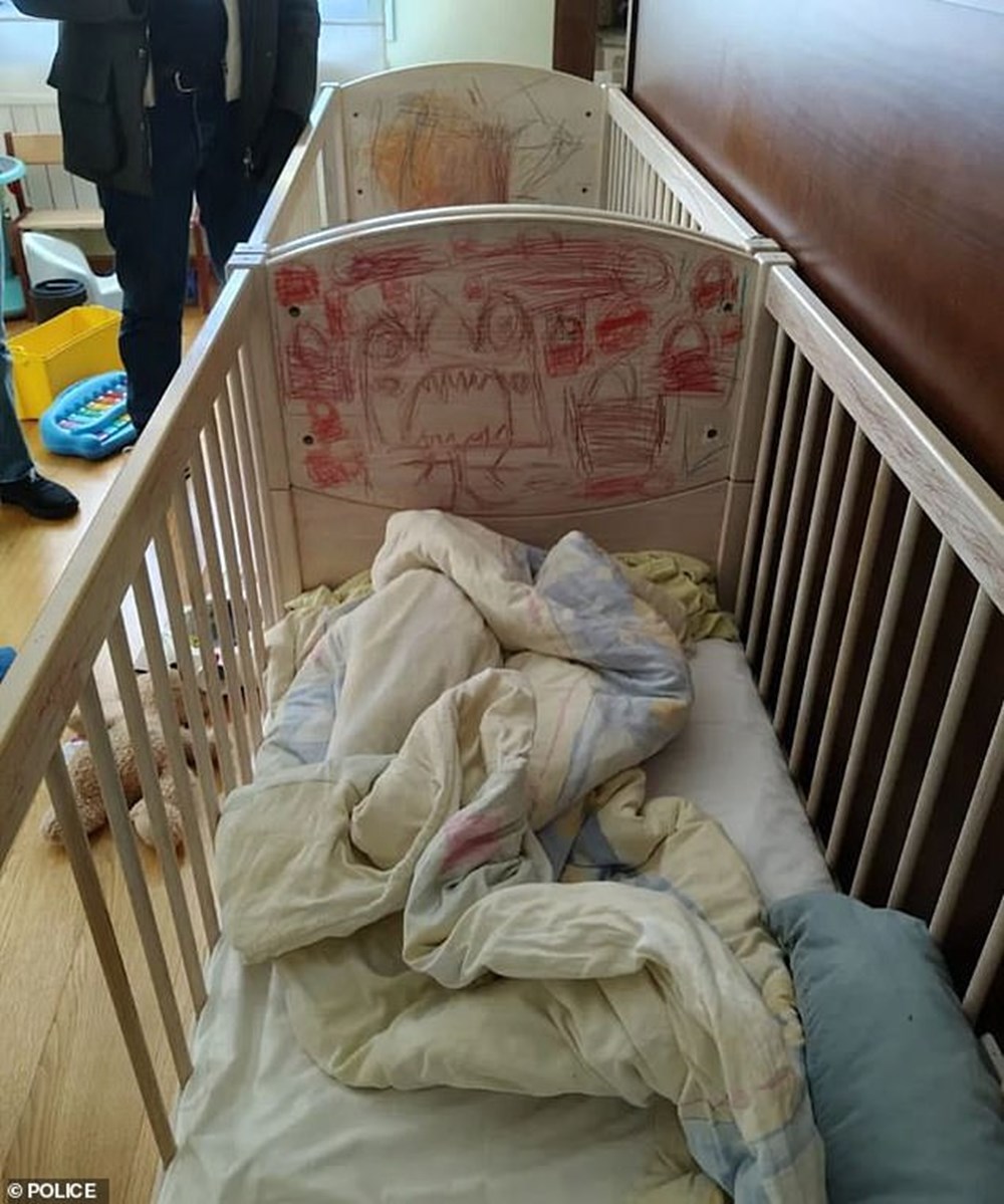 İspanya'daki korku evi: Hasta sandıkları çocuklarını 4 yıl eve kapattılar! - 3