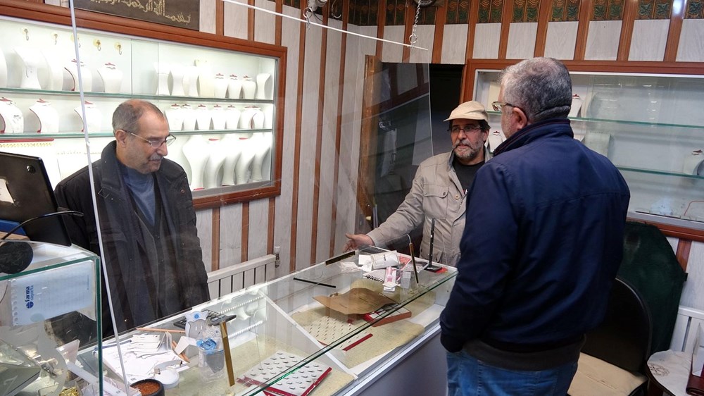 Erzurum'da duvar delerek kilolarca altın çaldılar - 4
