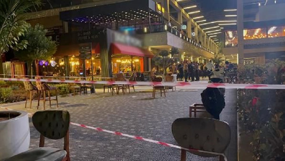 Eğlence mekanında silahlı kavga: 3 yaralı Eğlence mekanında silahlı kavga: 3 yaralı