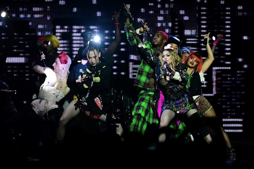 Madonna'ya pornografi davası - 7