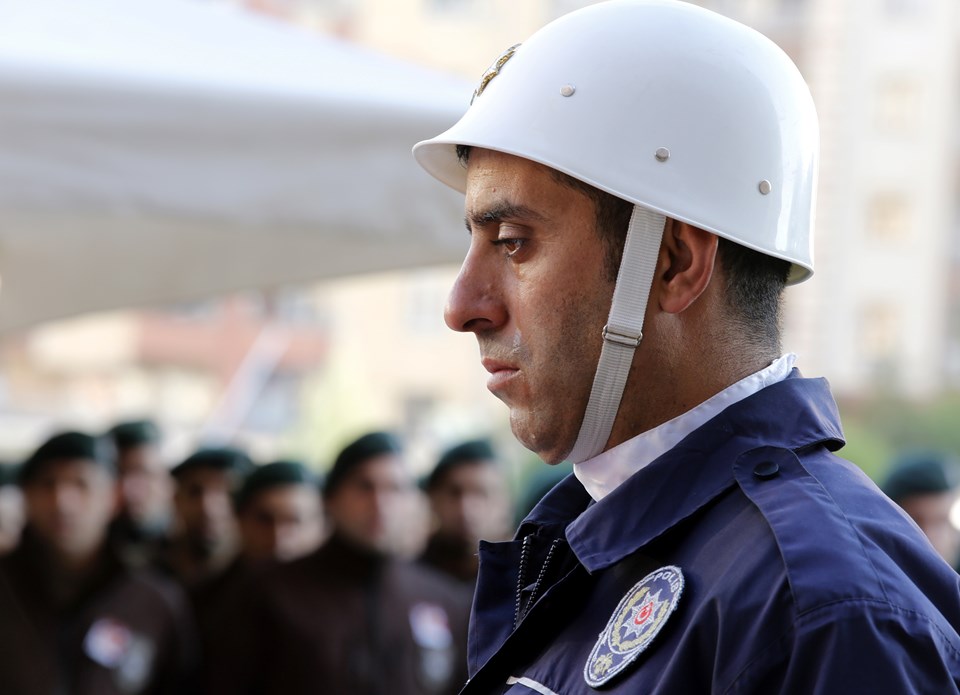 Diyarbakır'da şehit polis için tören - 1