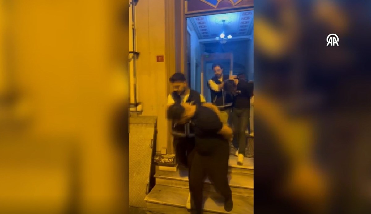 Gözaltına alınan saldırganlar adliyeye sevk edildi Gözaltına alınan saldırganlar adliyeye sevk edildi