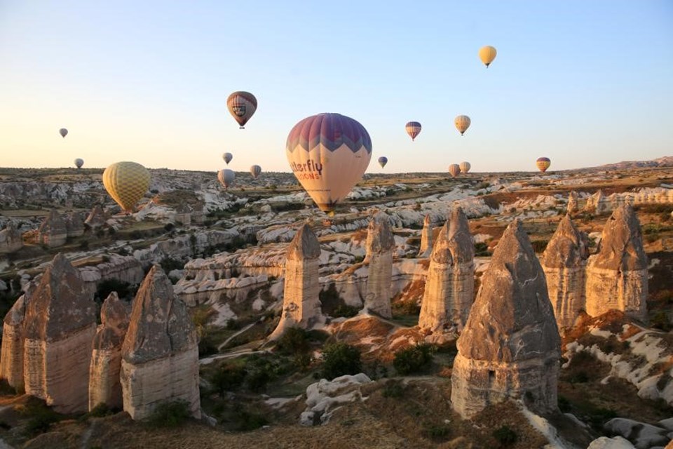 Kapadokya'nın balonları 6 ayda 226 bin kişiyi uçurdu (Kapadokya'da balon turu) - 1